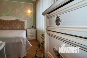 Таунхаус 300м&sup2;, 4-этажный, участок 1 сот.  