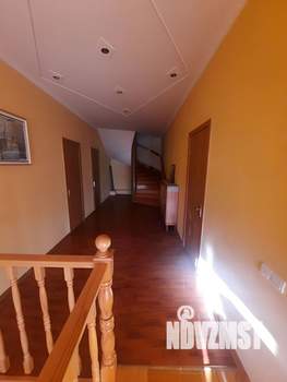 Коттедж 320м², 3-этажный, участок 8 сот.  