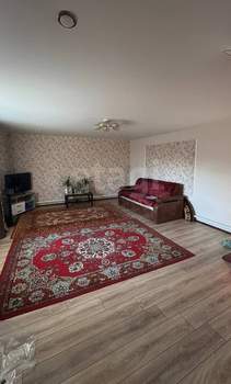 Дом 100м&sup2;, 2-этажный, участок 7 сот.  