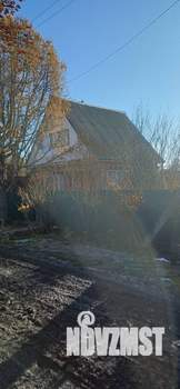 Дом 30м&sup2;, 2-этажный, участок 5 сот.  