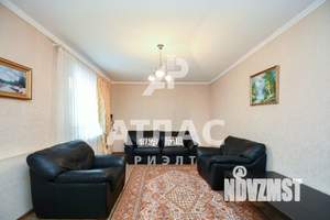 Дом 176м&sup2;, 2-этажный, участок 4 сот.  