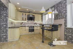 Коттедж 320м&sup2;, 2-этажный, участок 10 сот.  