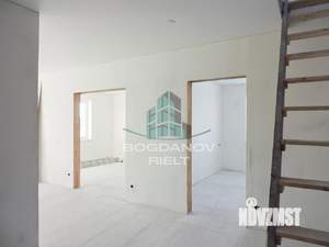 Дом 130м&sup2;, 2-этажный, участок 6 сот.  