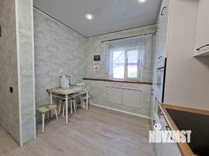 Дом 70м&sup2;, 2-этажный, участок 3 сот.  