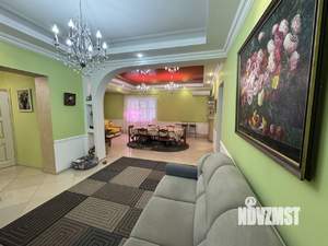 Коттедж 254м&sup2;, 2-этажный, участок 10 сот.  