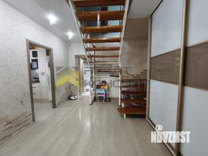 Дом 123м&sup2;, 2-этажный, участок 6 сот.  