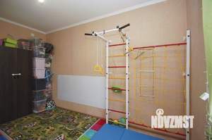 Дом 208м&sup2;, 2-этажный, участок 6 сот.  