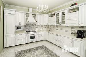 Коттедж 325м&sup2;, 3-этажный, участок 10 сот.  