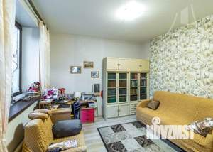 Коттедж 245м², 2-этажный, участок 6 сот.  