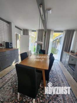 Дом 190м&sup2;, 2-этажный, участок 9 сот.  