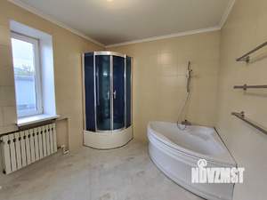 Дом 260м², 3-этажный, участок 4 сот.  