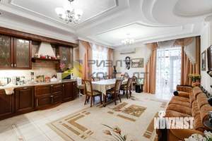 Коттедж 530м², 2-этажный, участок 15 сот.  