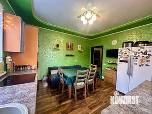 Коттедж 210м², 2-этажный, участок 10 сот.  