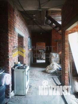 Дом 333м&sup2;, 2-этажный, участок 6 сот.  