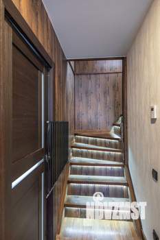 Дом 150м&sup2;, 2-этажный, участок 6 сот.  