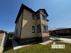 Коттедж 241м&sup2;, 3-этажный, участок 8 сот.  