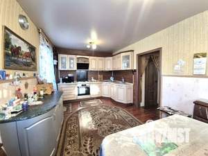 Дом 189м&sup2;, 2-этажный, участок 11 сот.  