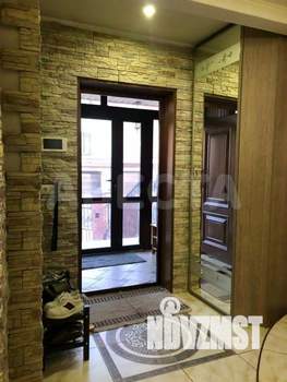 Коттедж 462м&sup2;, 3-этажный, участок 10 сот.  