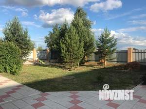 Коттедж 225м&sup2;, 2-этажный, участок 10 сот.  