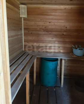 Дом 80м&sup2;, 2-этажный, участок 631 сот.  