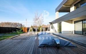 Дом 496м², 2-этажный, участок 11 сот.  