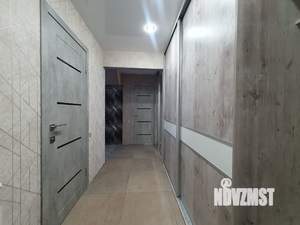 Дом 100м&sup2;, 2-этажный, участок 6 сот.  