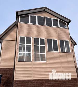 Коттедж 208м&sup2;, 2-этажный, участок 10 сот.  