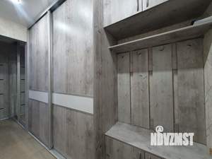 Дом 100м&sup2;, 2-этажный, участок 6 сот.  