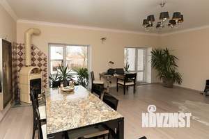 Таунхаус 290м², 3-этажный, участок 3 сот.  