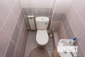 Дом 323м&sup2;, 3-этажный, участок 9 сот.  