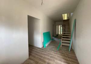 Дом 173м&sup2;, 2-этажный, участок 5 сот.  