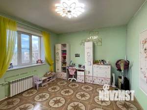 Дом 308м², 3-этажный, участок 4 сот.  