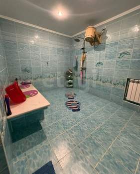 Дом 378м², 3-этажный, участок 10 сот.  