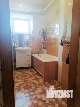 Дом 240м&sup2;, 2-этажный, участок 15 сот.  