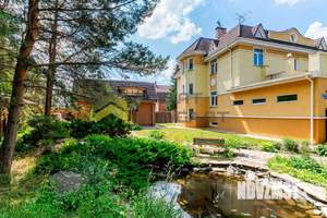 Дом 591м&sup2;, 2-этажный, участок 18 сот.  