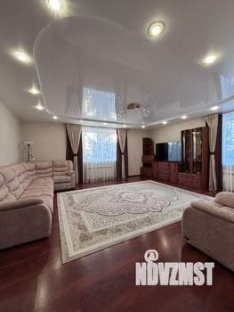 Коттедж 346м&sup2;, 2-этажный, участок 10 сот.  