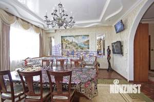 Дом 230м², 2-этажный, участок 6 сот.  