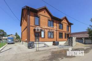 Таунхаус 240м², 2-этажный, участок 3 сот.  