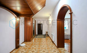 Дом 403м², 2-этажный, участок 18 сот.  