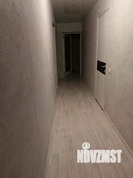 Коттедж 300м&sup2;, 3-этажный, участок 8 сот.  