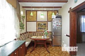 Дом 300м², 2-этажный, участок 7 сот.  