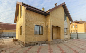 Дом 260м², 2-этажный, участок 10 сот.  