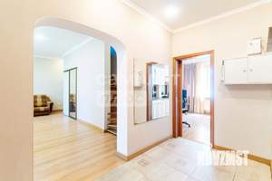 Коттедж 338м&sup2;, 2-этажный, участок 7 сот.  