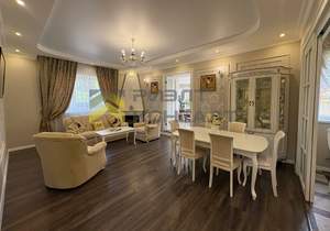 Дом 220м², 2-этажный, участок 5 сот.  