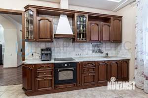 Коттедж 342м&sup2;, 3-этажный, участок 8 сот.  