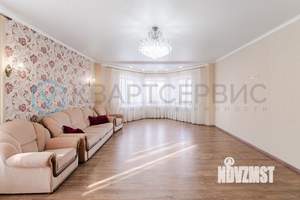 Коттедж 226м², 2-этажный, участок 10 сот.  