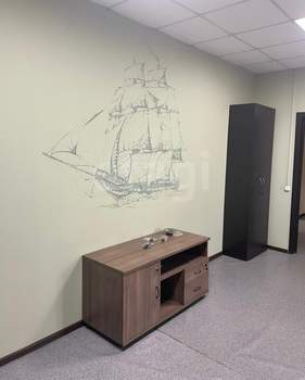 Дом 748м&sup2;, 2-этажный, участок 10 сот.  