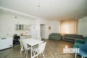 Таунхаус 260м², 2-этажный, участок 3 сот.  