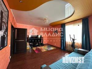 Дом 210м², 2-этажный, участок 10 сот.  