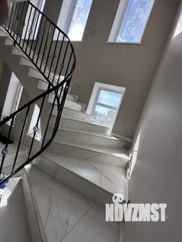 Коттедж 612м&sup2;, 4-этажный, участок 6 сот.  